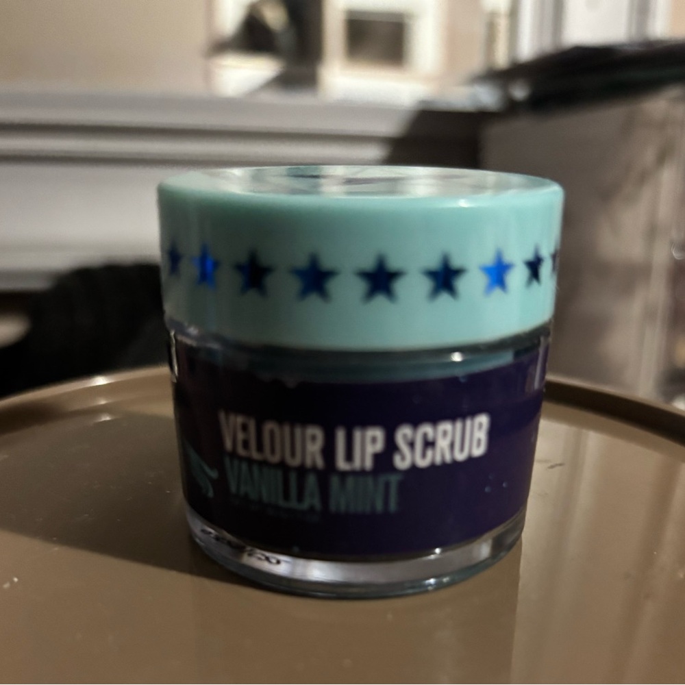 Velour Lip Scrub - Vanilla Mint